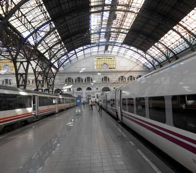 Barcelona Private Tour Francia Ralway Station Platform